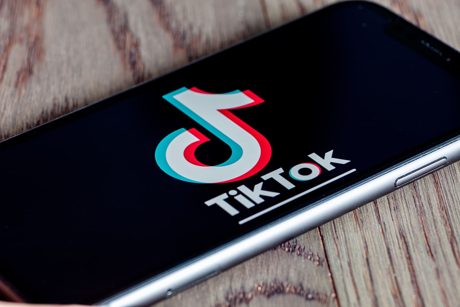 How to Build TikTok Followers Without Waiting Months