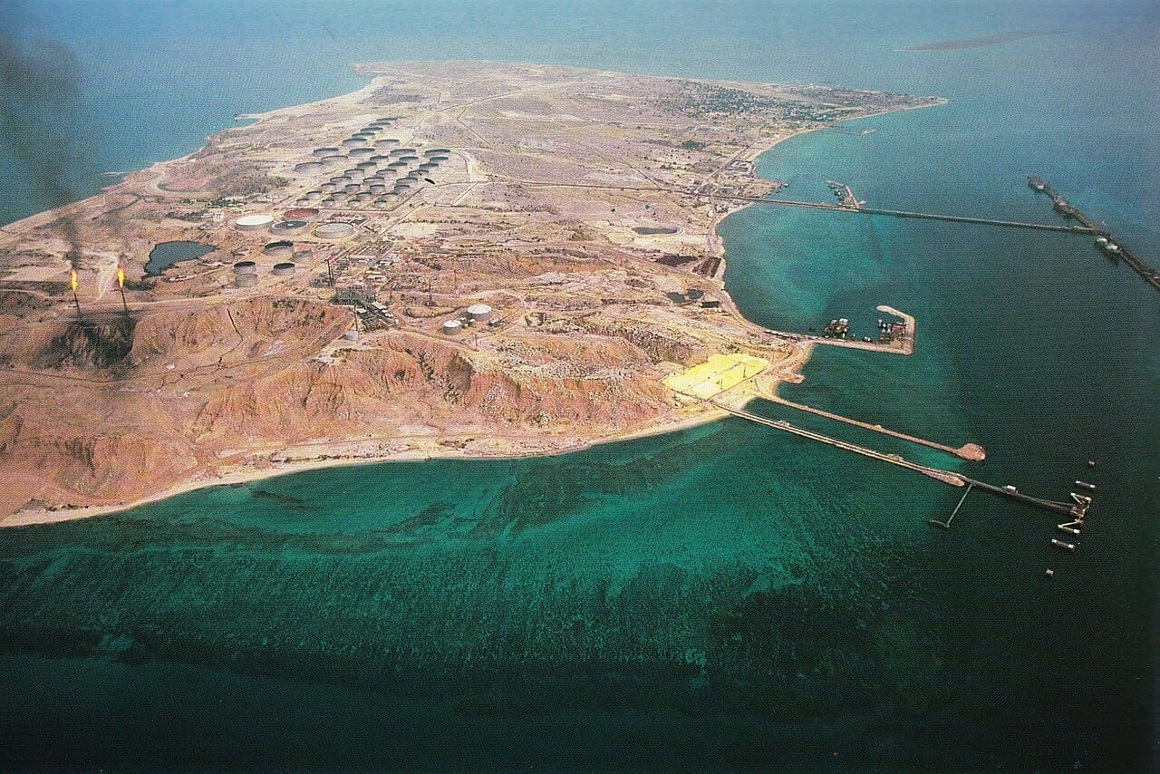 Trump Threatens to ‘Take’ Iran’s Kharg Island Oil Hub