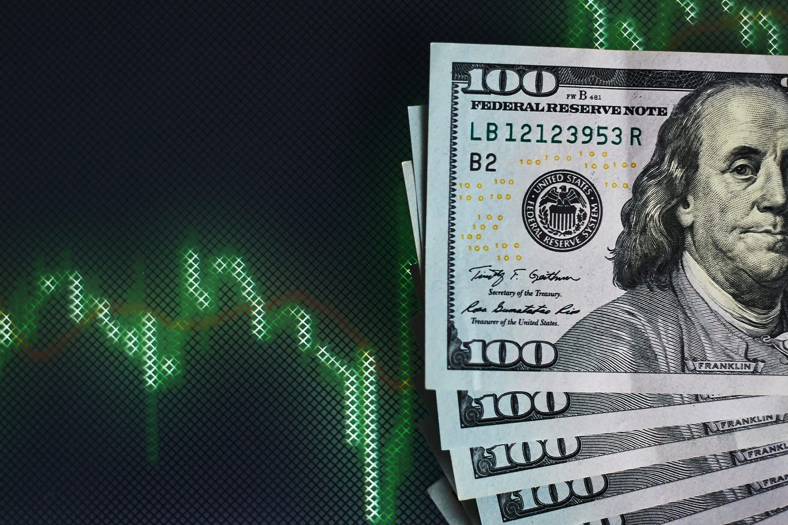 U.S. Dollar Rebounds as Fed Reshapes Forex Markets